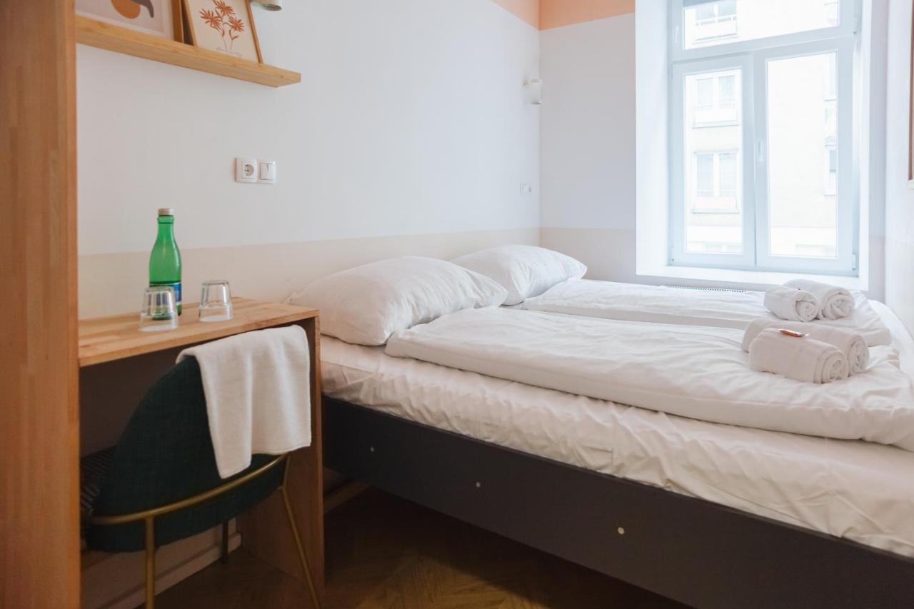 Malfatti Room Oasis With Coworking Space Vienna Esterno foto